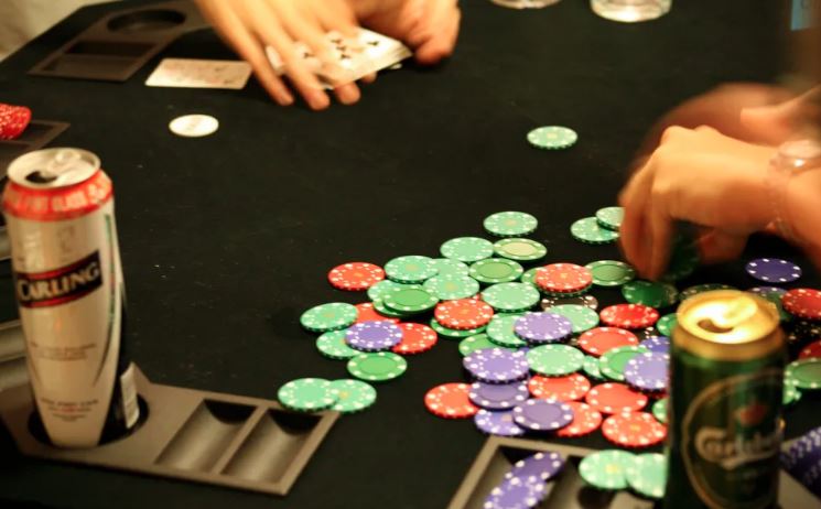 The Future of Online Poker Software: AI Assistance, Blockchain, and VR